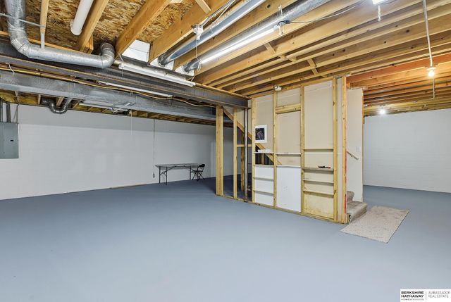 5516 N 139th Avenue, Omaha, NE 68164