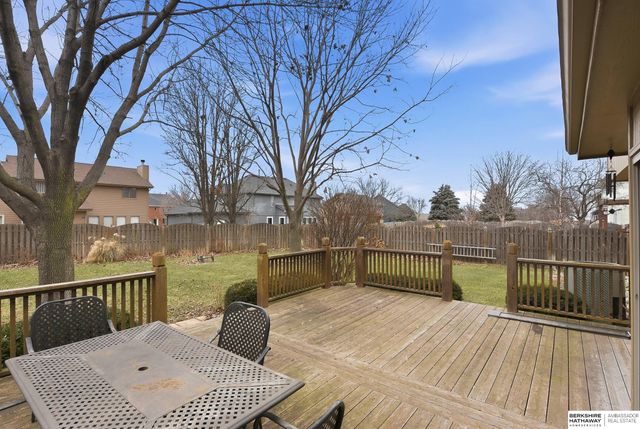 5516 N 139th Avenue, Omaha, NE 68164