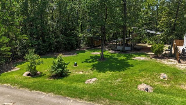 1101 Hidden Oaks Drive, Point Blank, TX 77364