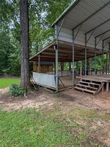 1101 Hidden Oaks Drive, Point Blank, TX 77364