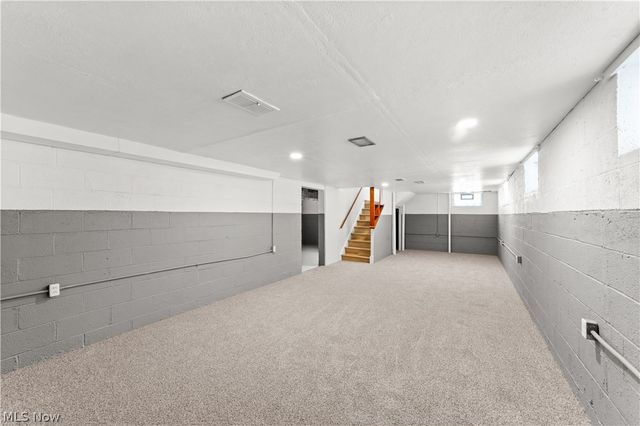 7915 Renwood Drive, Parma, OH 44129