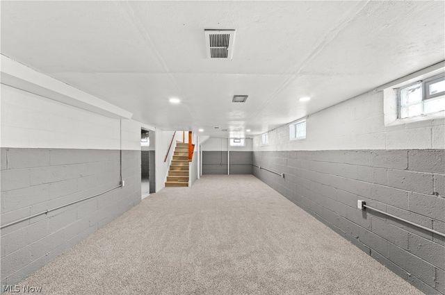 7915 Renwood Drive, Parma, OH 44129