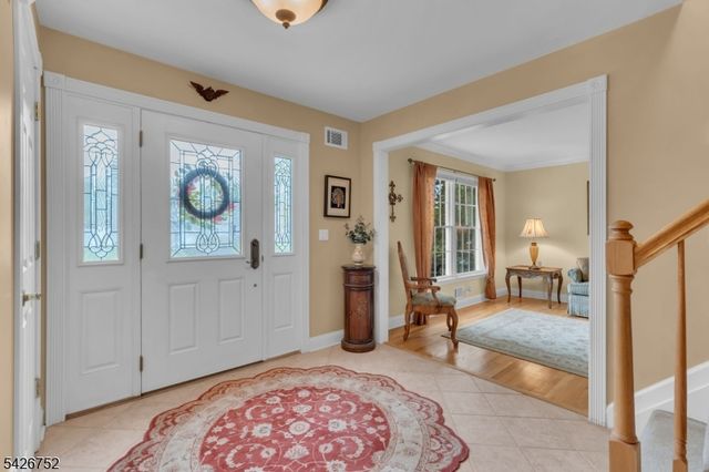 617 Van Liew Ct, Hillsborough Twp., NJ 08844