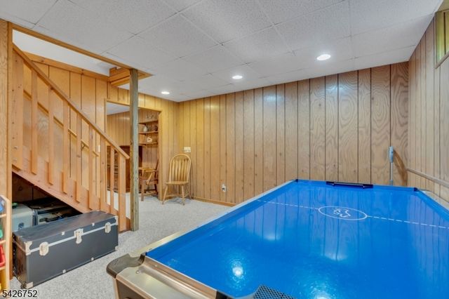 617 Van Liew Ct, Hillsborough Twp., NJ 08844