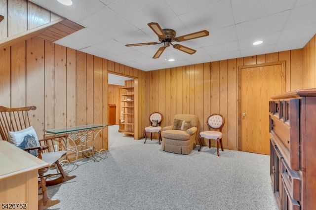 617 Van Liew Ct, Hillsborough Twp., NJ 08844