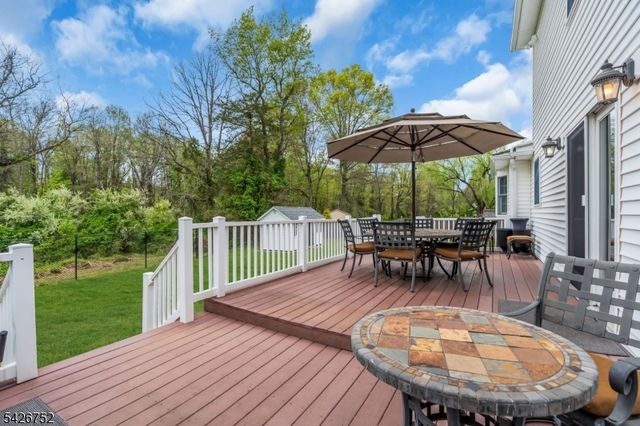 617 Van Liew Ct, Hillsborough Twp., NJ 08844
