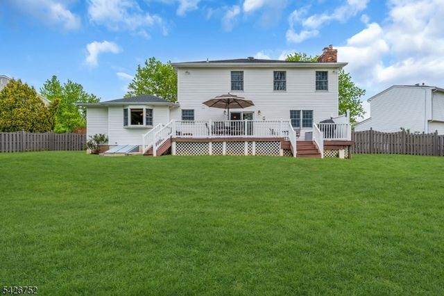 617 Van Liew Ct, Hillsborough Twp., NJ 08844