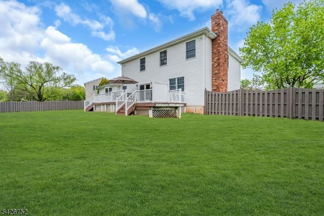 617 Van Liew Ct, Hillsborough Twp., NJ 08844