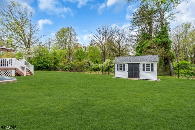 617 Van Liew Ct, Hillsborough Twp., NJ 08844