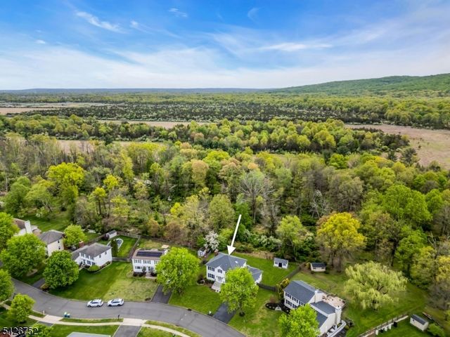 617 Van Liew Ct, Hillsborough Twp., NJ 08844