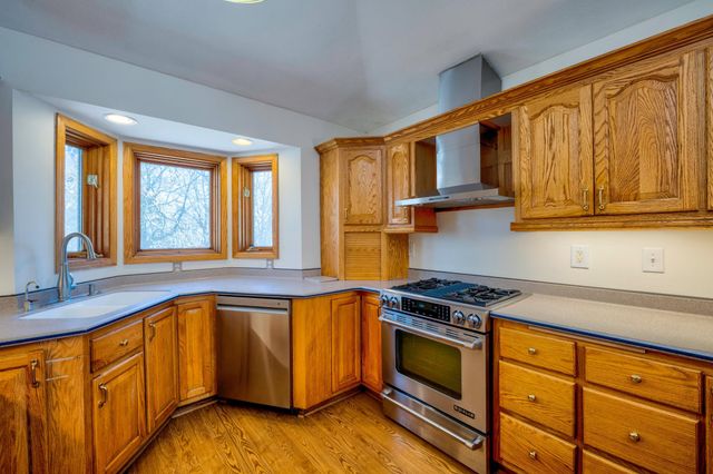 1012 Maple Ridge Court NW, Bemidji, MN 56601