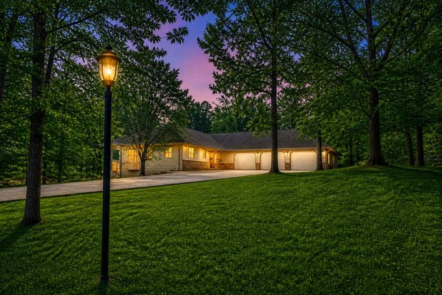 1012 Maple Ridge Court NW, Bemidji, MN 56601