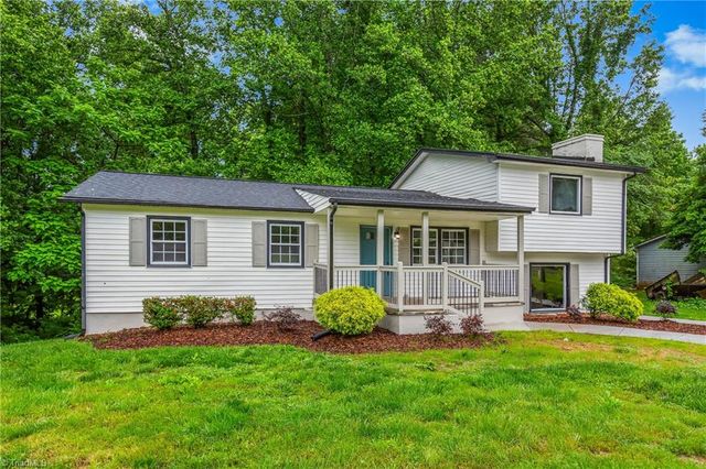 6200 Ridge Road, Tobaccoville, NC 27050