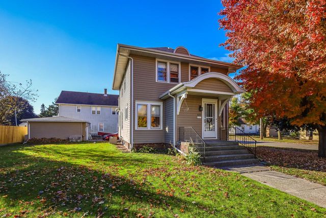 621 Marshall STREET, Manitowoc, WI 54220