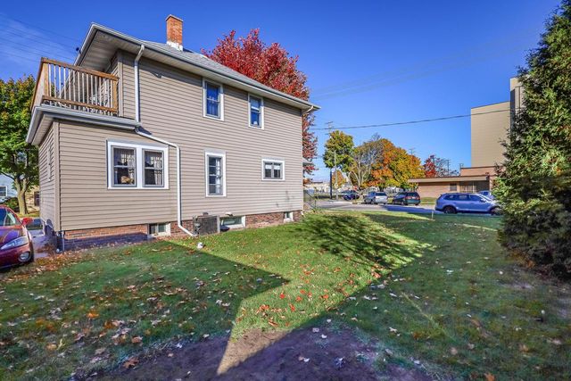 621 Marshall STREET, Manitowoc, WI 54220