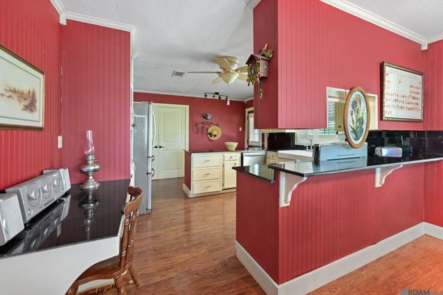 17022 Sumter Dr, Prairieville, LA 70769