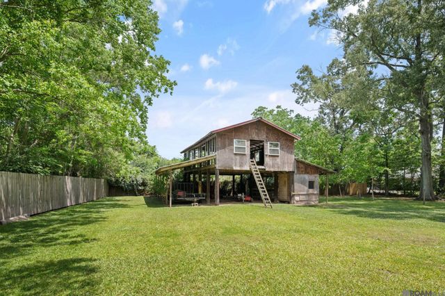 17022 Sumter Dr, Prairieville, LA 70769