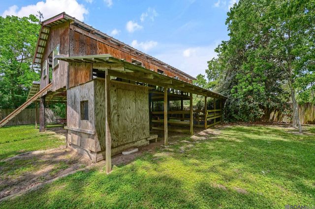17022 Sumter Dr, Prairieville, LA 70769