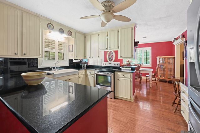17022 Sumter Dr, Prairieville, LA 70769