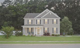 912 Lake Thrasher DR, Chesapeake, VA 23320