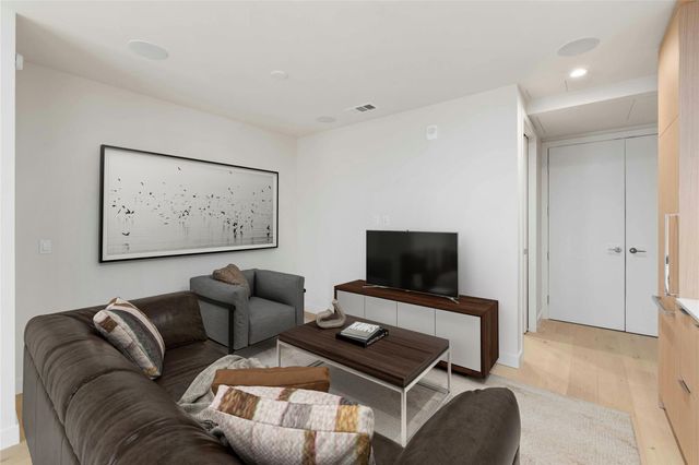 44 East Ave 2506, Austin, TX 78701