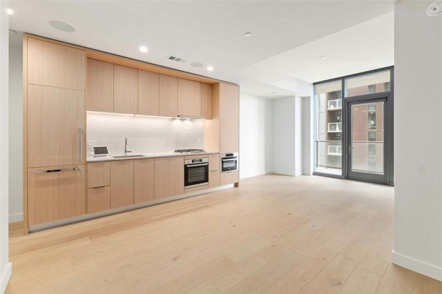 44 East Ave 2506, Austin, TX 78701