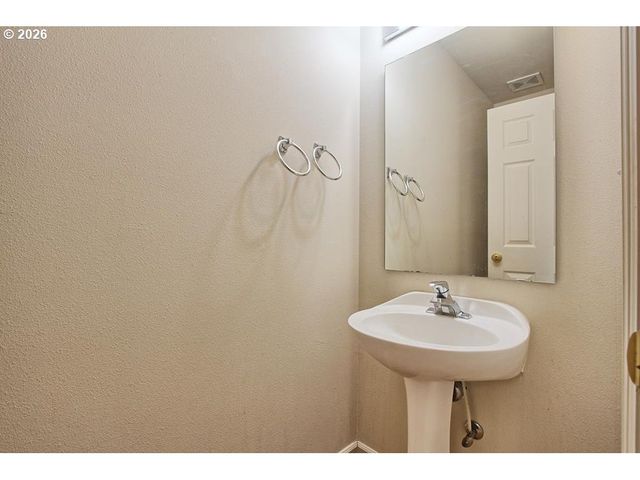 2215 Ne 96TH Way, Vancouver, WA 98665