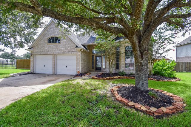 3918 Austin Lake Court, Pearland, TX 77581