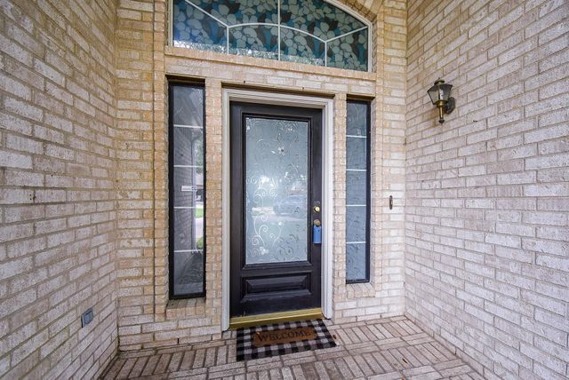 3918 Austin Lake Court, Pearland, TX 77581