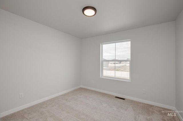 15382 Albatross Ave, Nampa, ID 83651