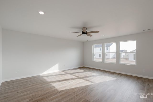 15382 Albatross Ave, Nampa, ID 83651