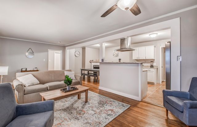 4850 FLAMINGO RD, Memphis, TN 38117