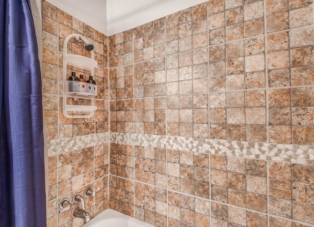 4850 FLAMINGO RD, Memphis, TN 38117