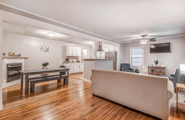 4850 FLAMINGO RD, Memphis, TN 38117