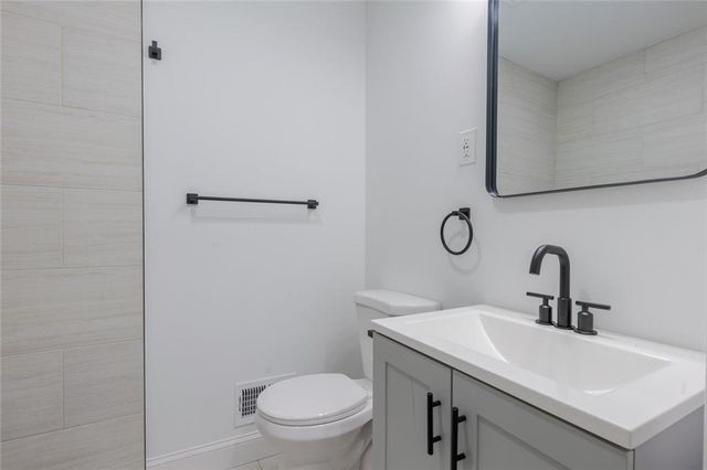 5207 Dixie Lake Road, Union City, GA 30291