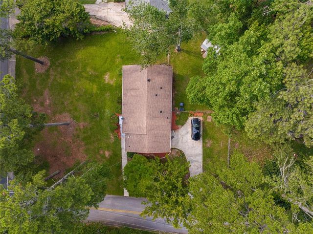 5207 Dixie Lake Road, Union City, GA 30291