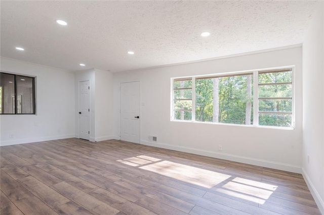 5207 Dixie Lake Road, Union City, GA 30291