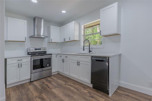 5207 Dixie Lake Road, Union City, GA 30291