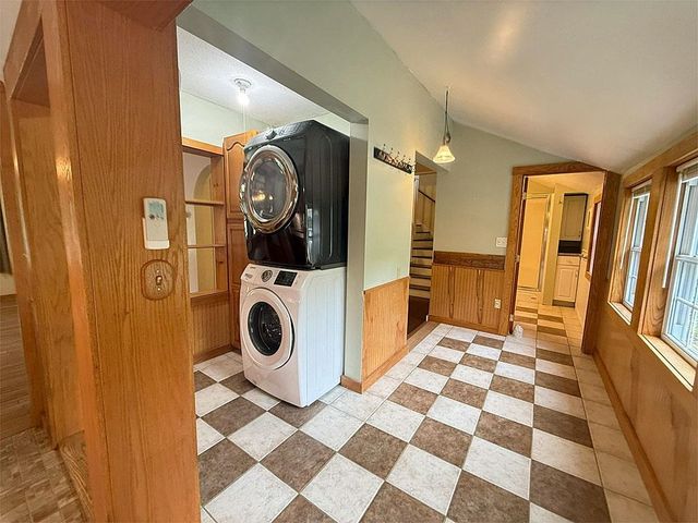 482 Clarendon Avenue, West Rutland, VT 05777
