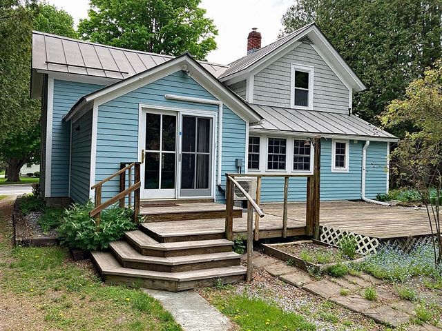 482 Clarendon Avenue, West Rutland, VT 05777