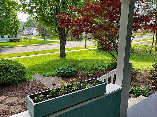 482 Clarendon Avenue, West Rutland, VT 05777