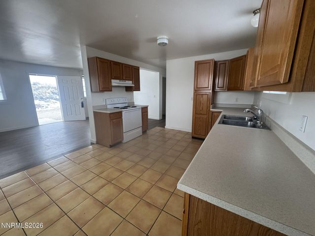 7533 Sandhill Road, Fallon, NV 89406