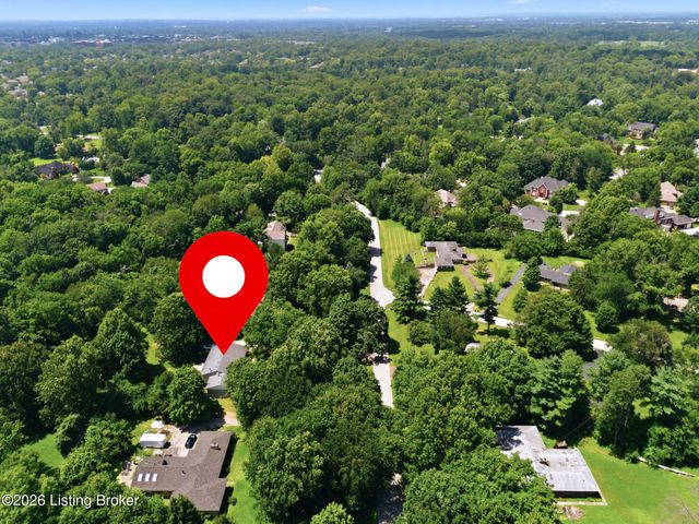 706 N Arbor Dr, Anchorage, KY 40223