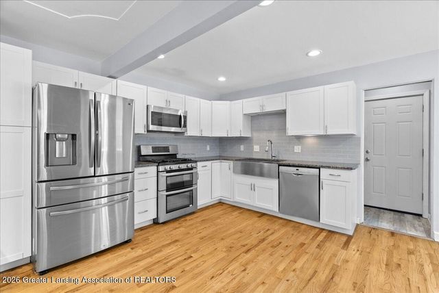 4523 Chippewa Drive, Okemos, MI 48864