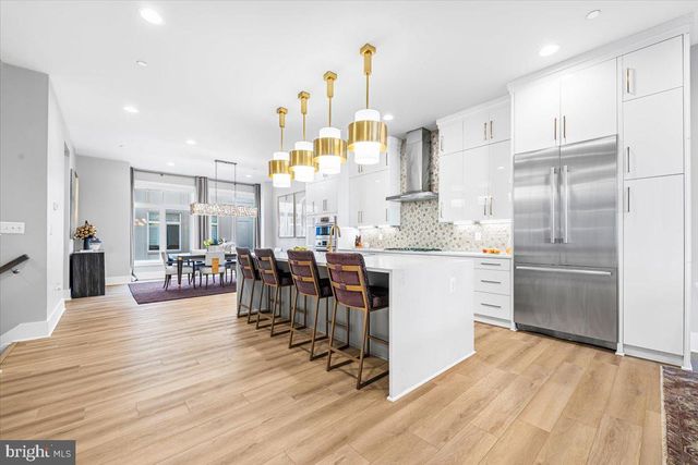 8197 RIVER RD, Bethesda, MD 20817