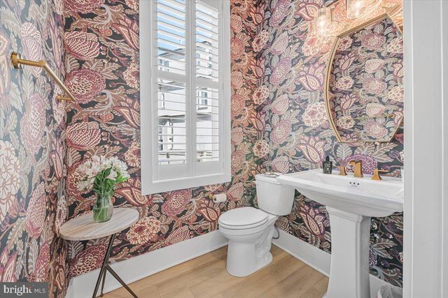 8197 RIVER RD, Bethesda, MD 20817