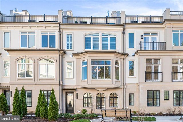 8197 RIVER RD, Bethesda, MD 20817