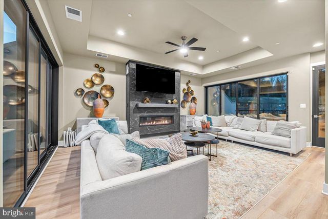 8197 RIVER RD, Bethesda, MD 20817