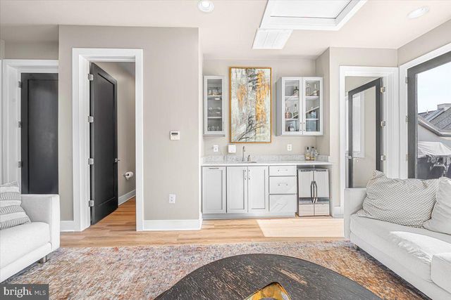 8197 RIVER RD, Bethesda, MD 20817