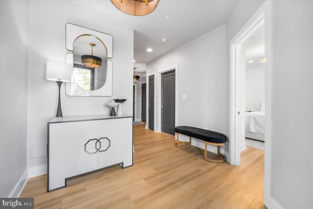 8197 RIVER RD, Bethesda, MD 20817